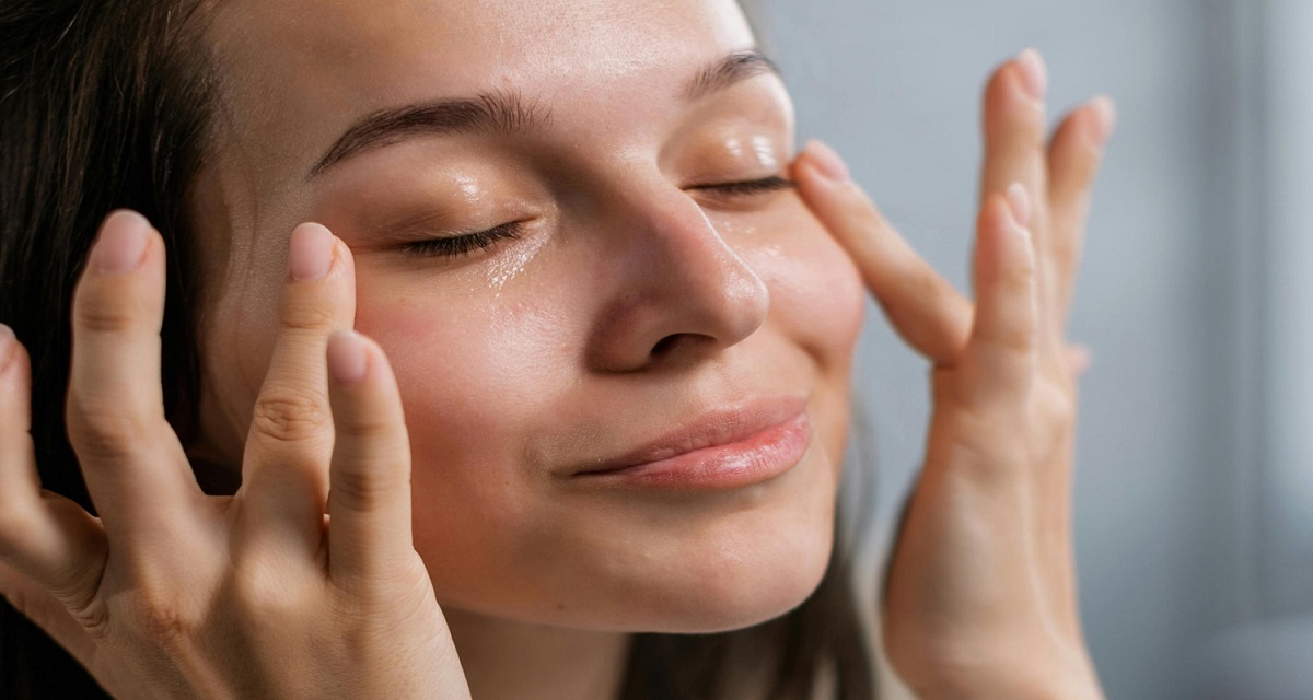 تفاوت آبرسان و مرطوب کننده چیست؟-داریو درمان آرا