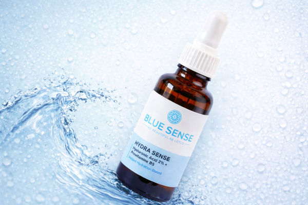 هیالورونیک اسید و آبرسانی پایدار پوست؛ چرا هیالورونیک اسید فراتر از یک مرطوبکننده است؟ 1 نقش هیالورونیک اسید در آبرسانی پایدار پوست